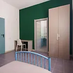 'e Monte Hostel