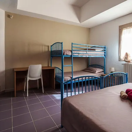 Auberge de jeunesse 'e Monte *